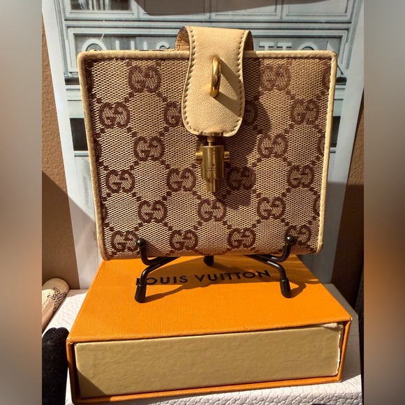 Gucci Handbags - ⭐️⭐️vintage Gucci GG Canvas Compact Wallet